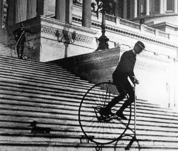 RT @HistoryInPix: Old school extreme. http://t.co/…