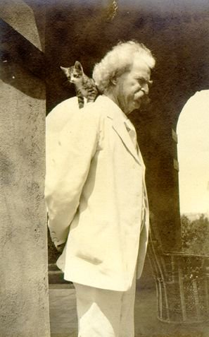 RT @HistoryInPix: “When a man loves cats, I am his…